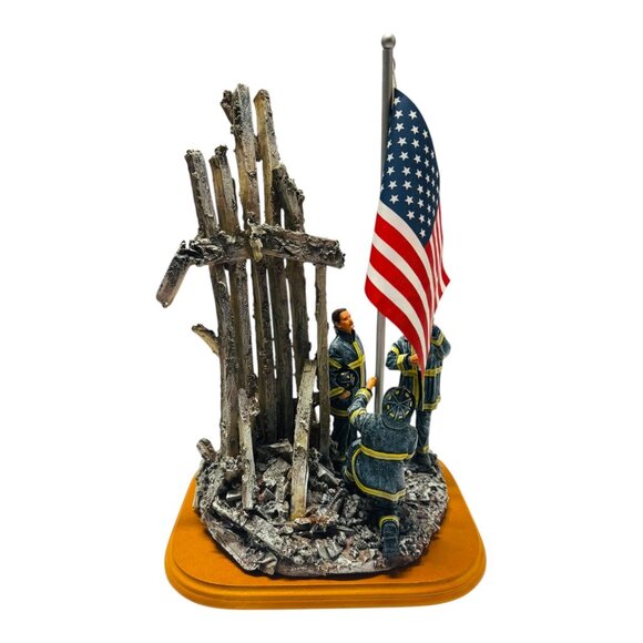 Vanmark 2001 Red Hats of Courage Image of Hope 9/11 Collectible Statue FM89448 - Picture 7 of 13